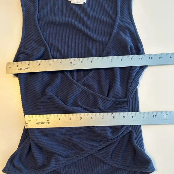Lovers and Friends, Sally Wrap Top, Navy blue, Sleeveless, V- Neck, Sz XS - Picture 11 of 12